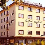 Hauptbahnhof Szálloda 3*