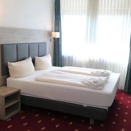 Hauptbahnhof Heidelberg