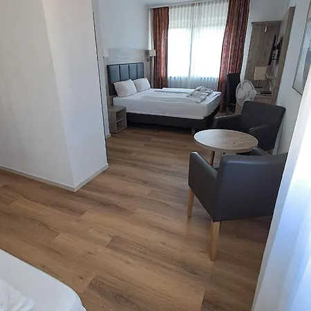 Hauptbahnhof 3* Heidelberg