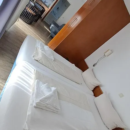 Hauptbahnhof 호텔 3*