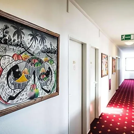 Hauptbahnhof Hotel