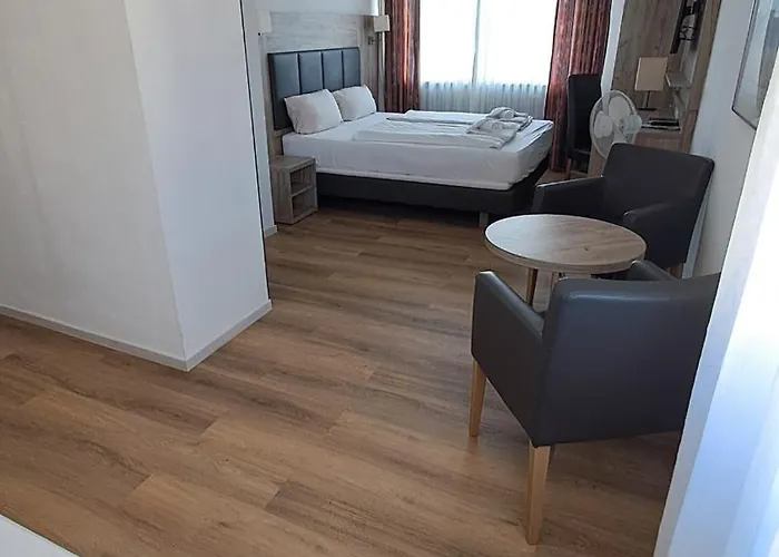 Hauptbahnhof 3* Heidelberg